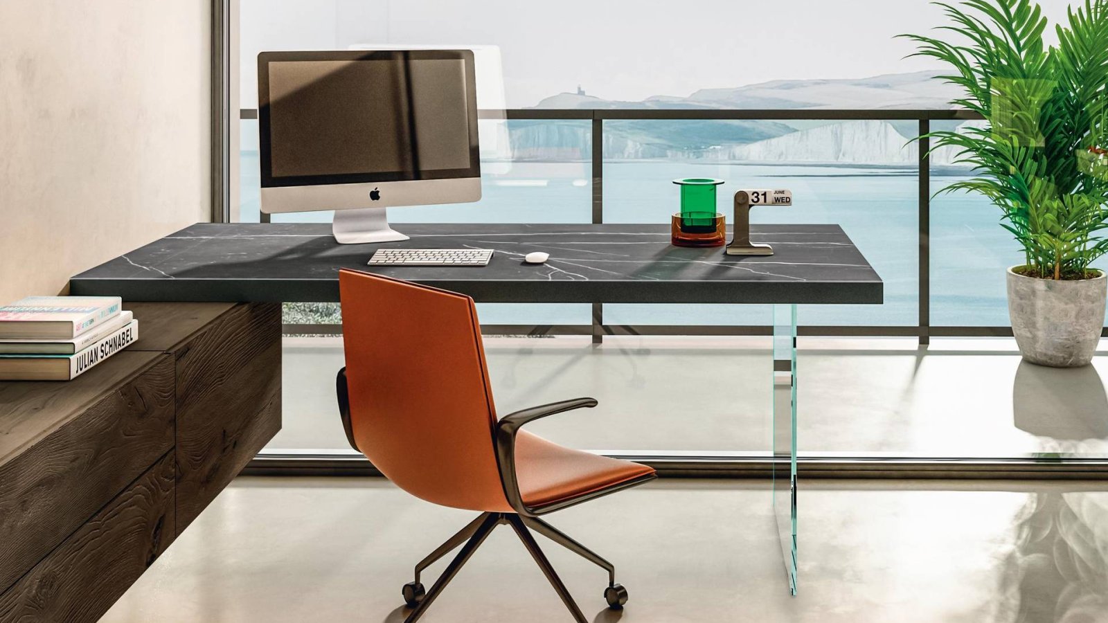 Ben av herdet glass på Air Desk