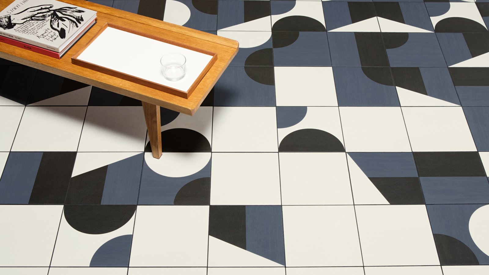 Puzzle gulv i porselensstein fra Mutina
