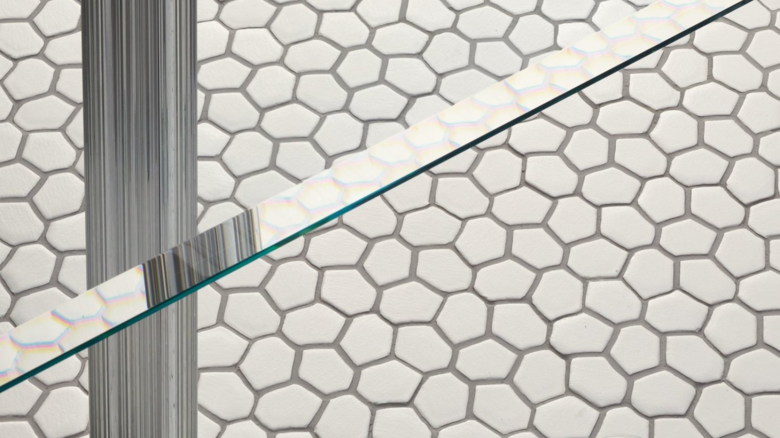 Botanica mosaikkvegg fra Mutina med organiske White elementer