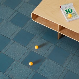 Vegg kledd med Time fliser fra Mutina