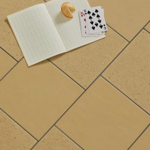 Time flis Highland Green Rough fra Mutina, uglasert porselen
