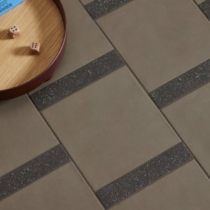 Time flis Virginia Blue Smooth fra Mutina, uglasert porselen