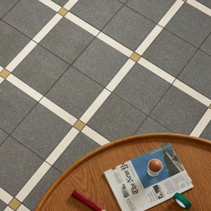 Time flis Etna Black Rough fra Mutina, uglasert porselen