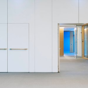 Teleskopelement i PMI-veggen under lukking
