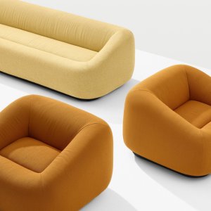 Aom sofa fra Arper i en kontorlounge