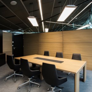 Tilbakestillingsmekanisme for setet på Aston