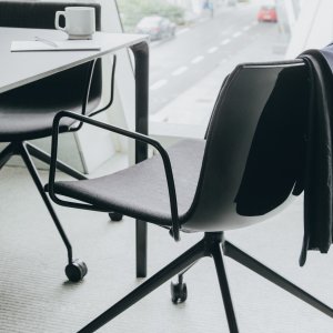 Avtakbart trekk med stripesøm på Catifa 53