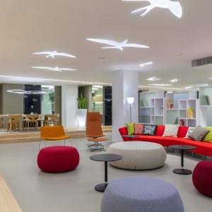 Puter i to formater på Loop sofaen