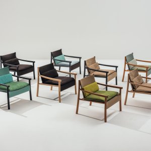 Kata Chair rundt et samarbeidsbord
