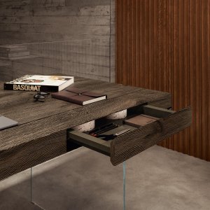 Moderne lederskrivebord Air fra LAGO i glass og tre