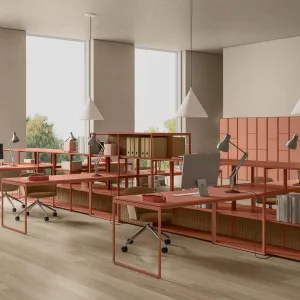 Line System reol fra Dieffebi i et norsk kontor