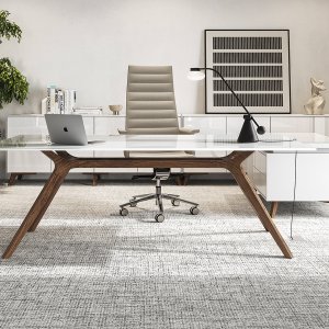 Design skrivebord DR fra Frezza med hvitlakkert stamme i massivt tre