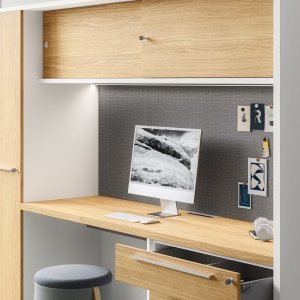 Høydejusterbart Oxford skrivebord til 142 cm