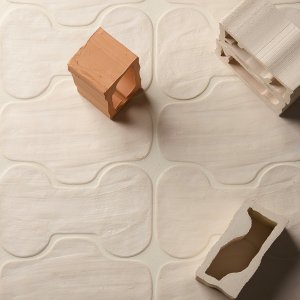 Lett ripete overflate på italienske designfliser fra Mutina