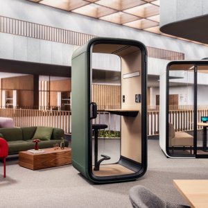 Framery One Compact som stillerom i åpent kontorlandskap