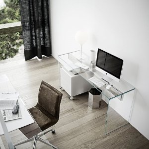 Air Desk 1 hvilende på oppbevaringssystemet Air Unit