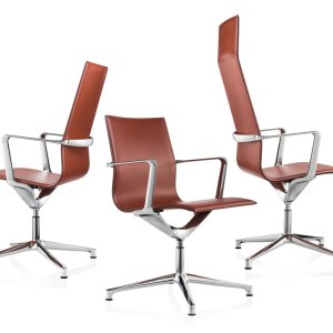 Den stramme skinnbanen på Kuna Chair