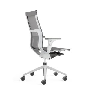 Rekke av Una Chair-stoler langs konferansebordet