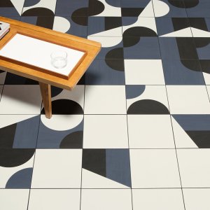 Puzzle gulv i porselensstein fra Mutina