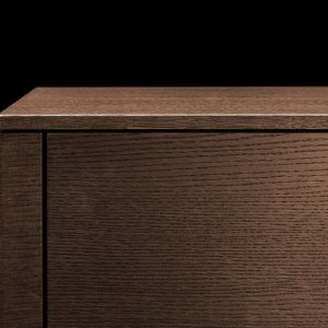 Fargede mattglassfronter paa Metar skap