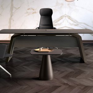 Design skrivebord Metar fra Bralco med ecomalta plate