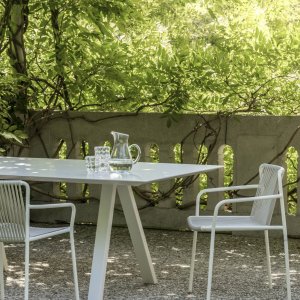 Rundt Arki-Table ARK/2 på stålkryss