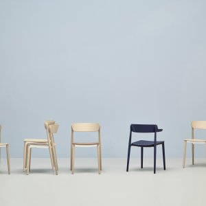 Designstolen Nemea fra Pedrali i ask