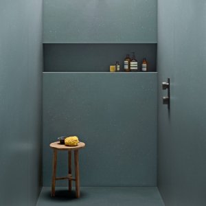 Detalj av Primavera Verde med rosa og blå flak