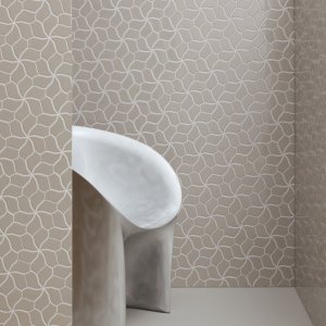 Botanica Grey Glossy med lysreflekser