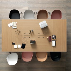 Social table Pigreco med krakker og fotstøtte