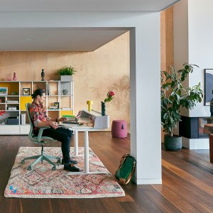 Høydejusterbar korsryggstøtte i modellens farge på se:air