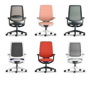 Fire se:flex med sandfarget slim polstring rundt et benkebord med seks plasser