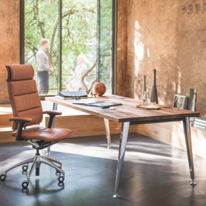 Open Up modern classic i anilingarvet skinn
